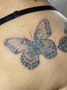 Cover tatouage : transformation d'un ancien tatouage.